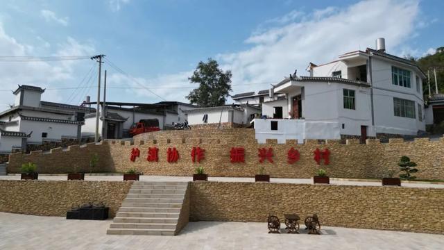 山海情深！长宁区与云南省红河县协作共建谱新篇