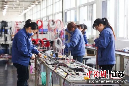 博汇电控生产车间。徐州经开区供图