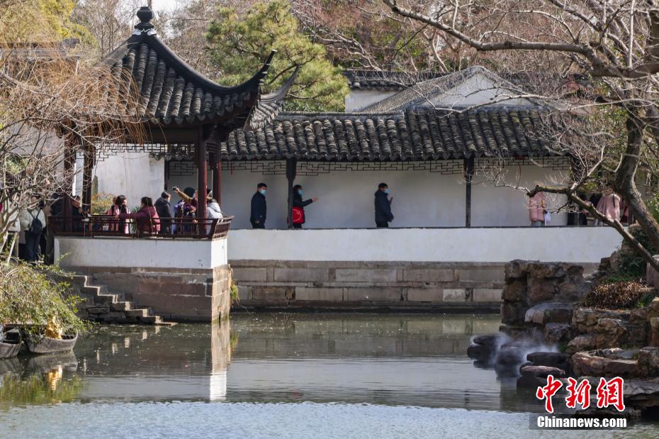 呈现江南园林之美 苏州拙政园一步一景引客来