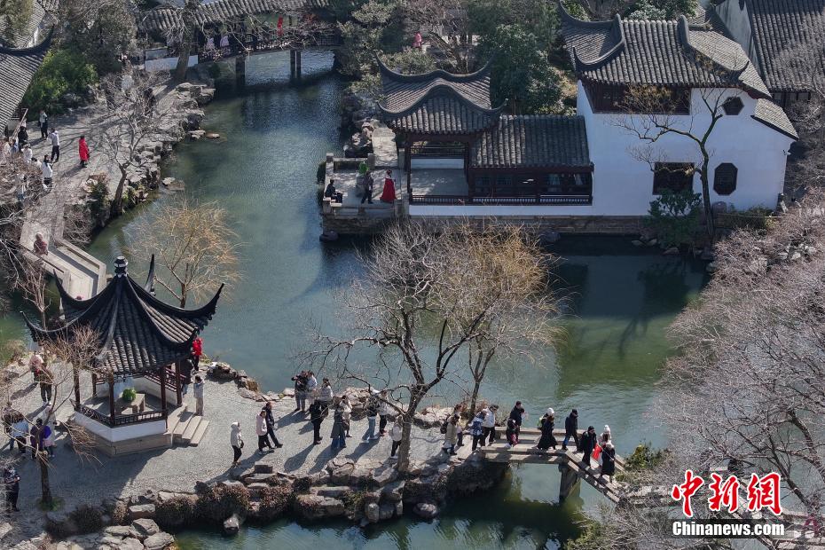 呈现江南园林之美 苏州拙政园一步一景引客来