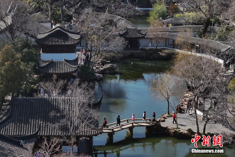 呈现江南园林之美 苏州拙政园一步一景引客来