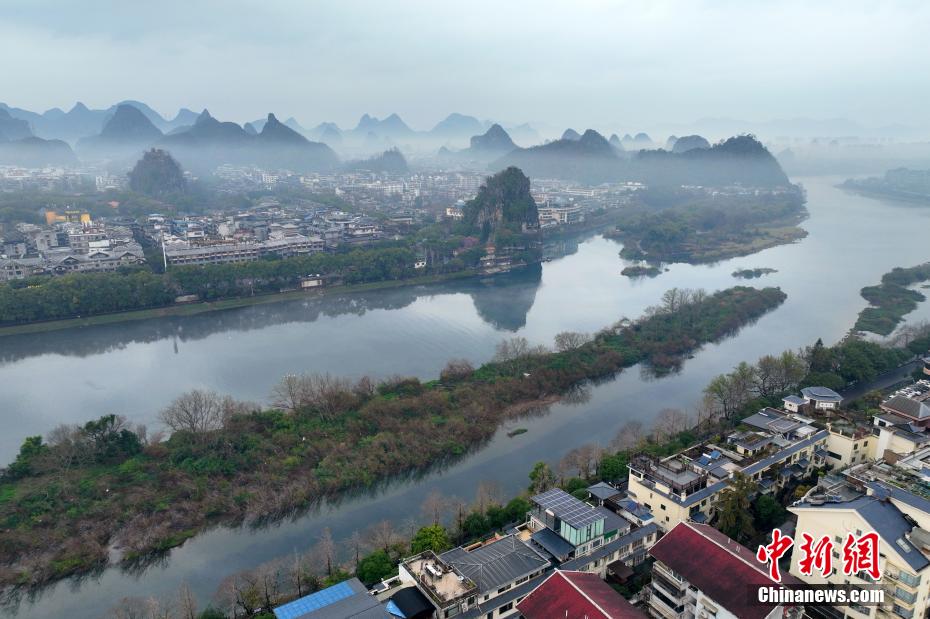桂林烟雨漓江景色美