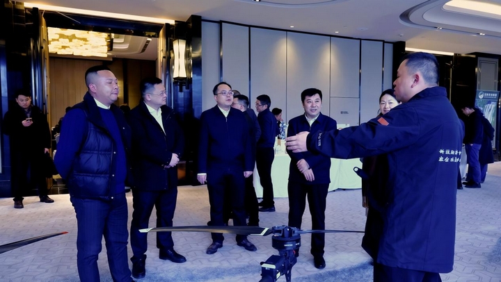 路演现场观摩。