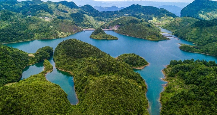 山海携手育桃李 珠海组团式帮扶助力贵州务川教育医疗蝶变。