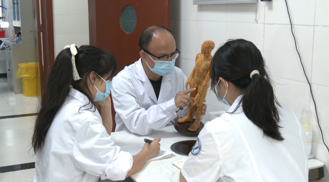 西秀区妇幼保健院设备升级。